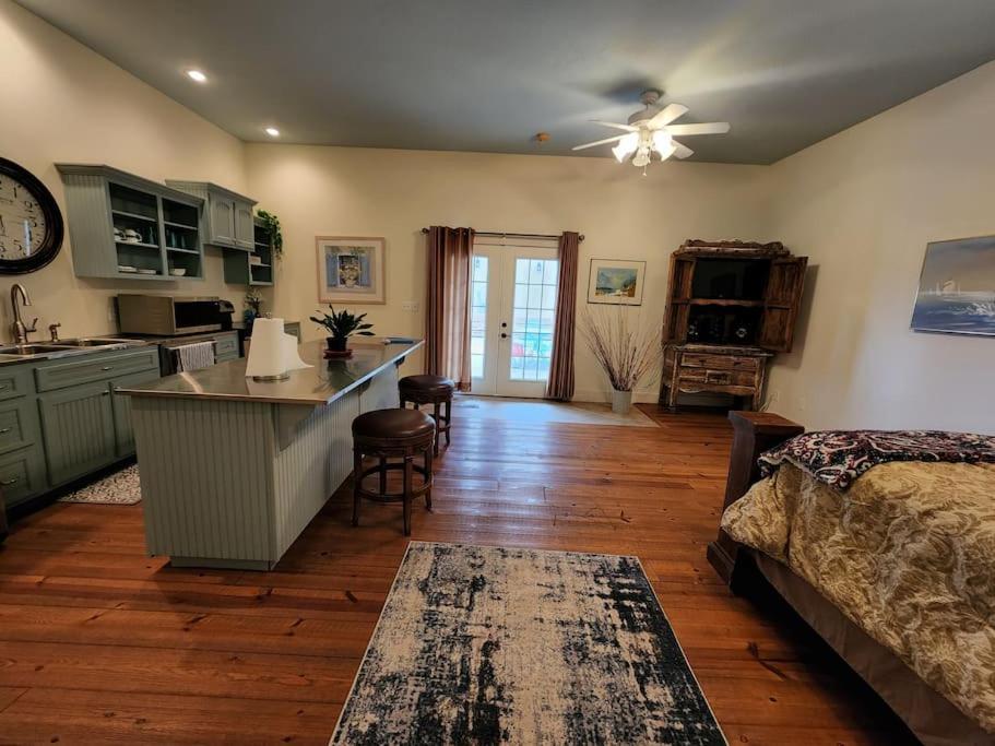 Deer Run Estate Llc Hotel Marshfield Bagian luar foto